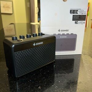 Mini Guitar Amplifier - Donner